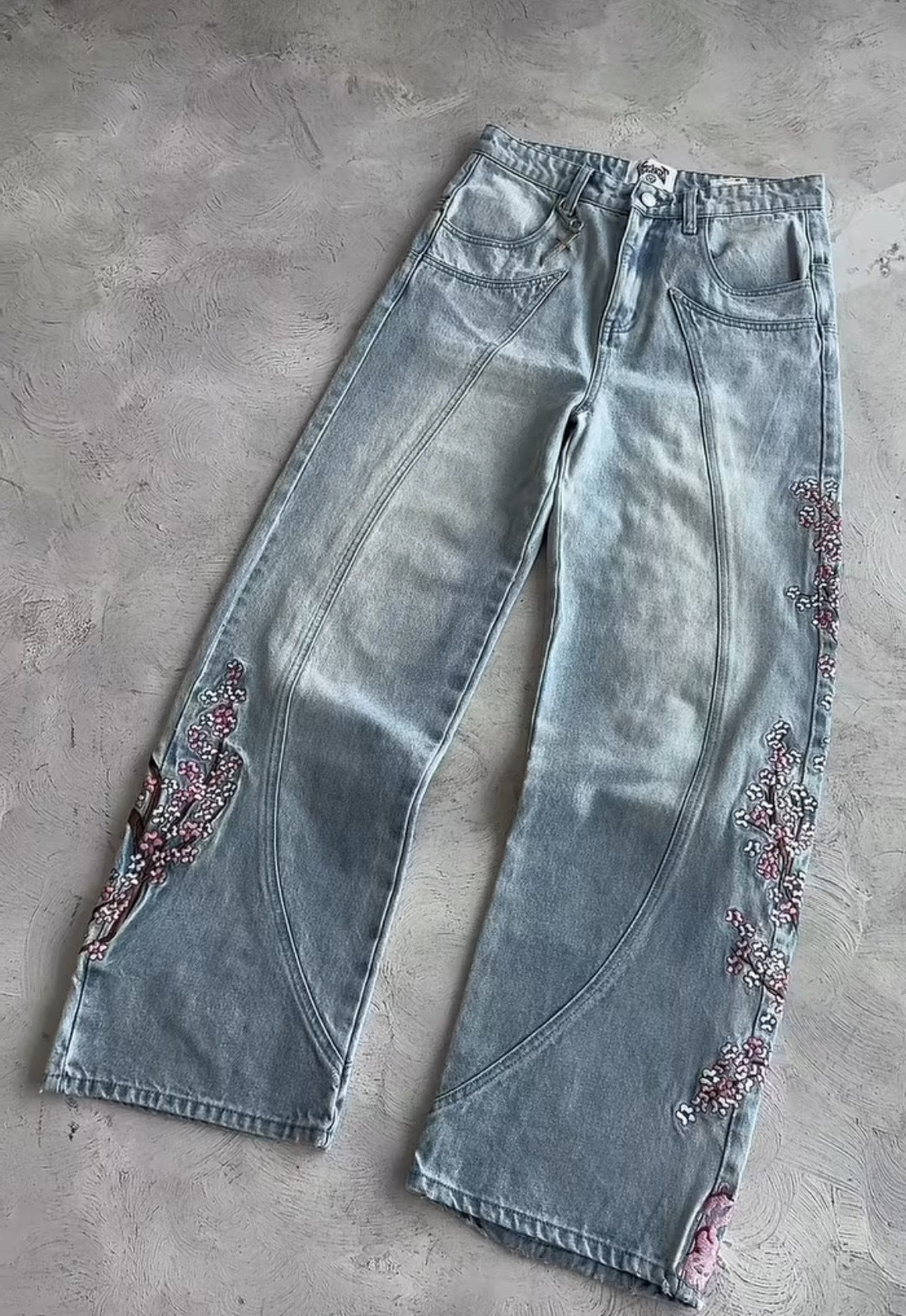 ATELIER Wide-Leg Jeans – Embroidered Detail