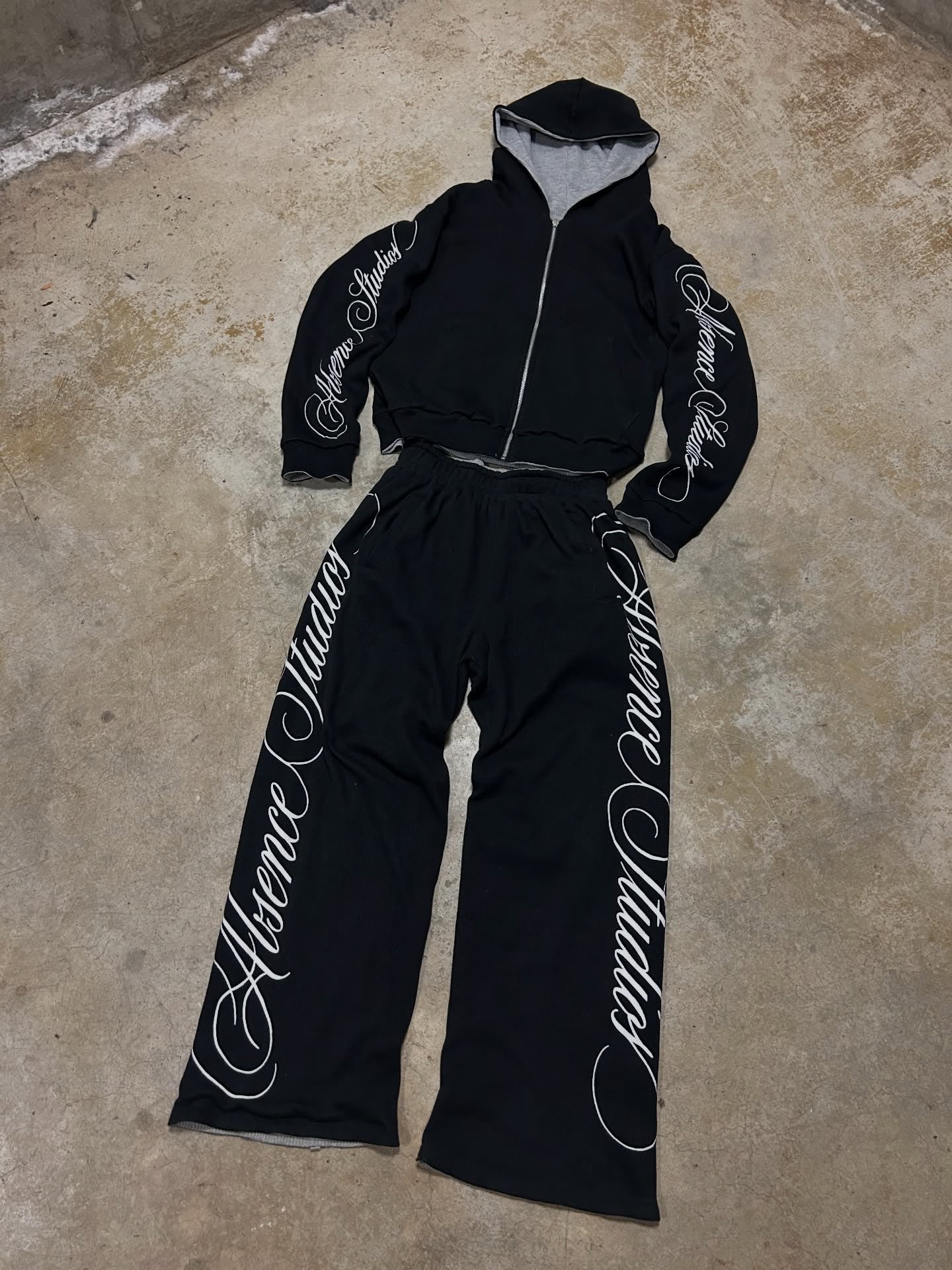 AMOUR Oversized Hoodie