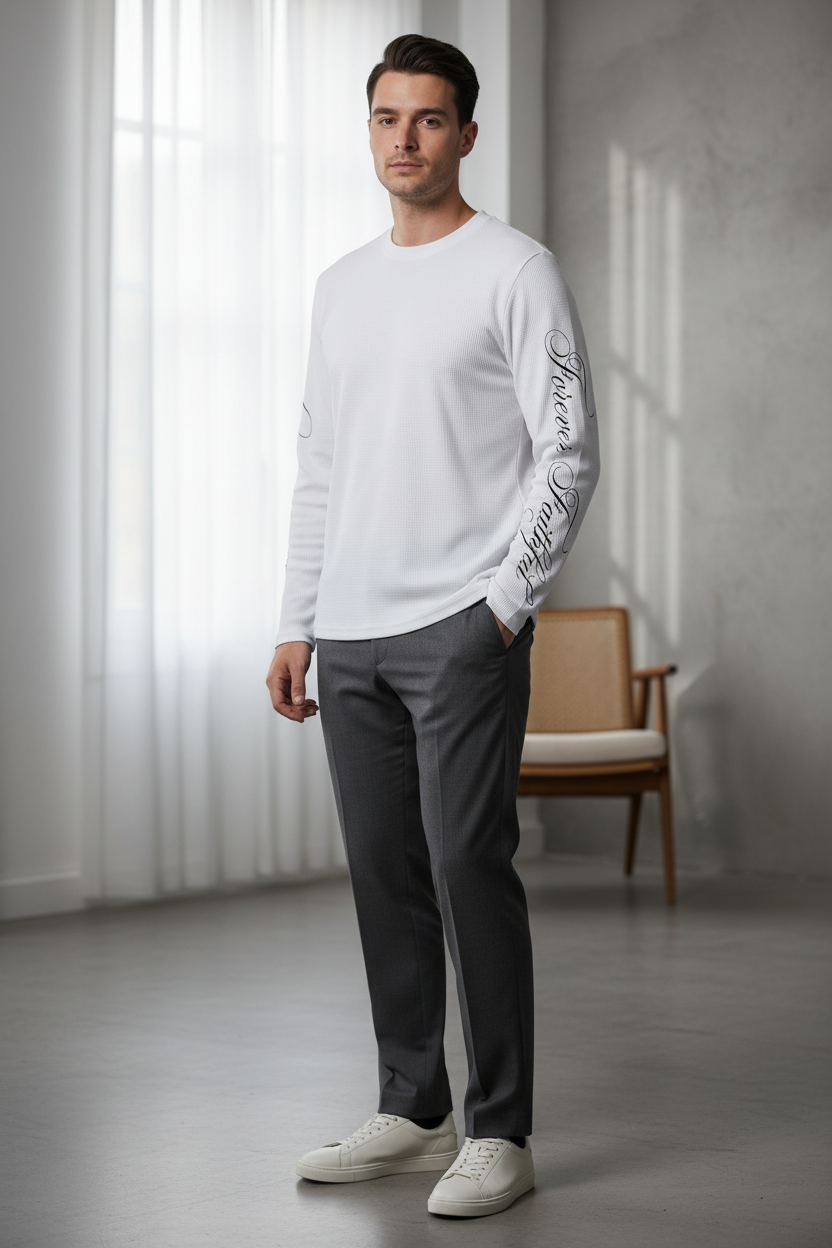 ESSENCE Long-Sleeve T-Shirt – Clean Fit model image