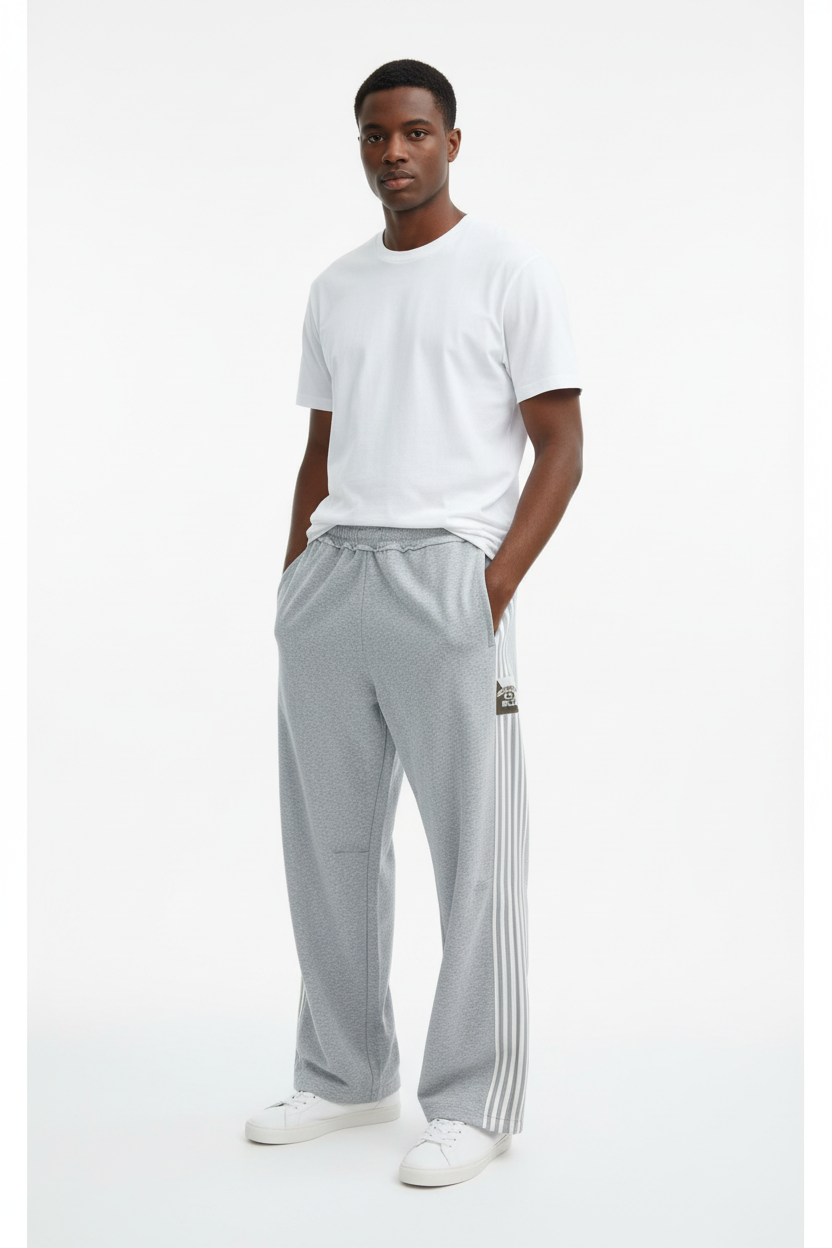 Model wearing RIVAGE Sweatpants – Relaxed Fit