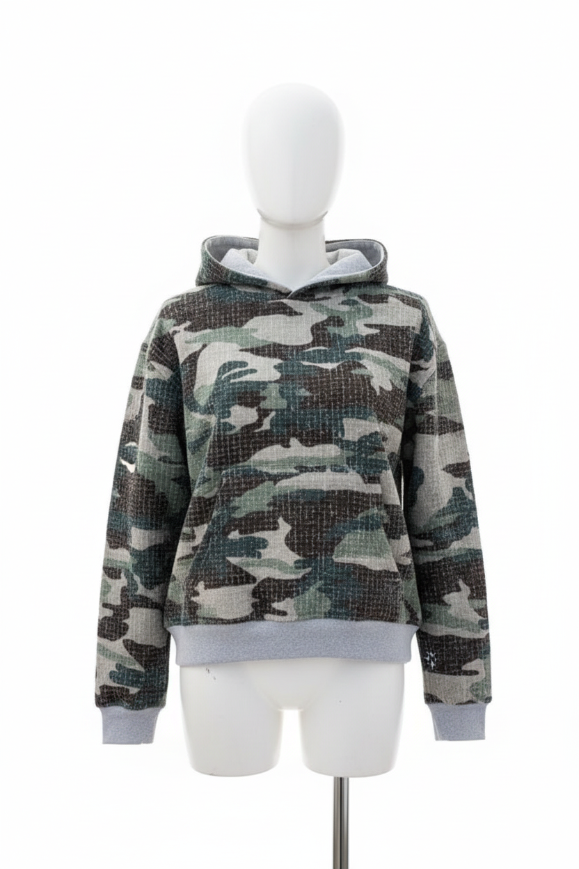 RIVAGE Camouflage Hoodie on mannequin